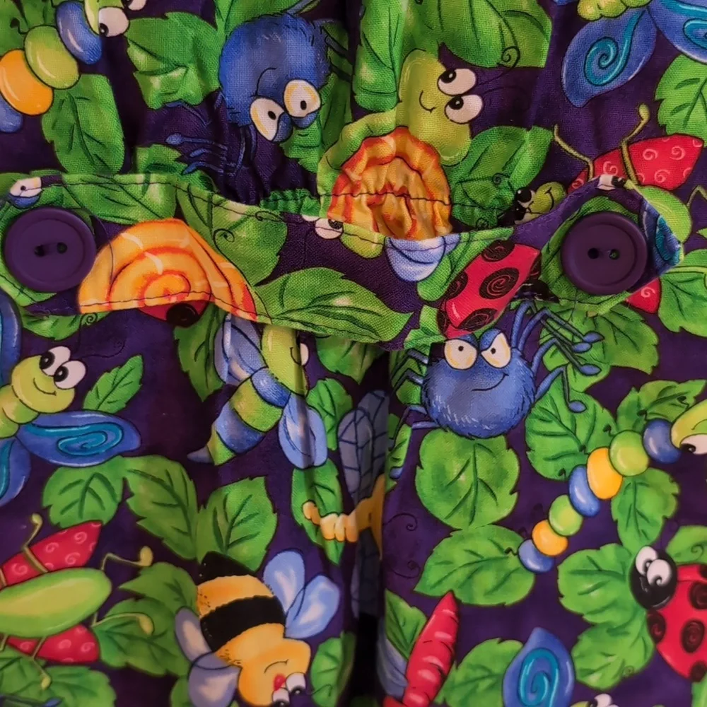 🐞 PEACHES Button Front Nursing Medical Scrub Top.Lady Bug. Bee. Butterfly. - Picture 14 of 16
